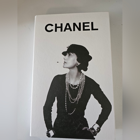 Table Top Decor: Choose 1 - Picture 4 of 14